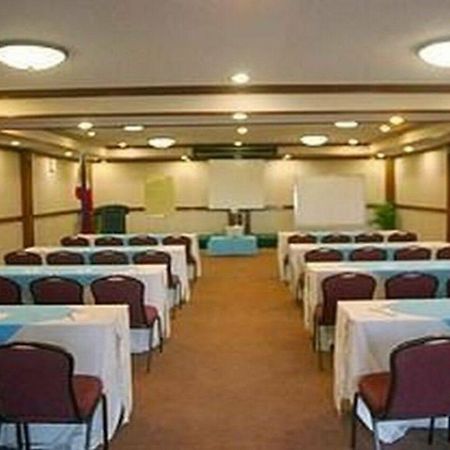 Days Hotel Mactan Cebu Đảo Mactan Ngoại thất bức ảnh
